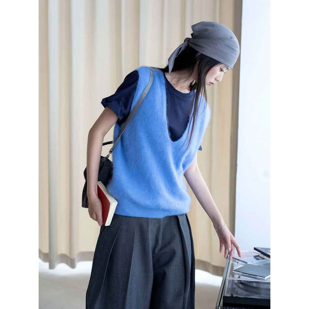Women Sleeveless V-Neck Knit Vest in Mohair Look with Relaxed Fit Mune Fashion
