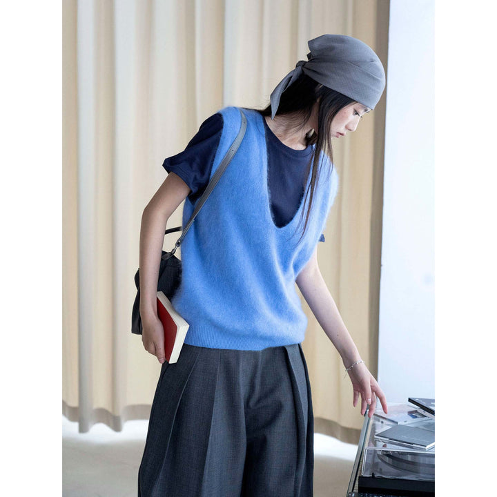 Women Sleeveless V-Neck Knit Vest in Mohair Look with Relaxed Fit Mune Fashion