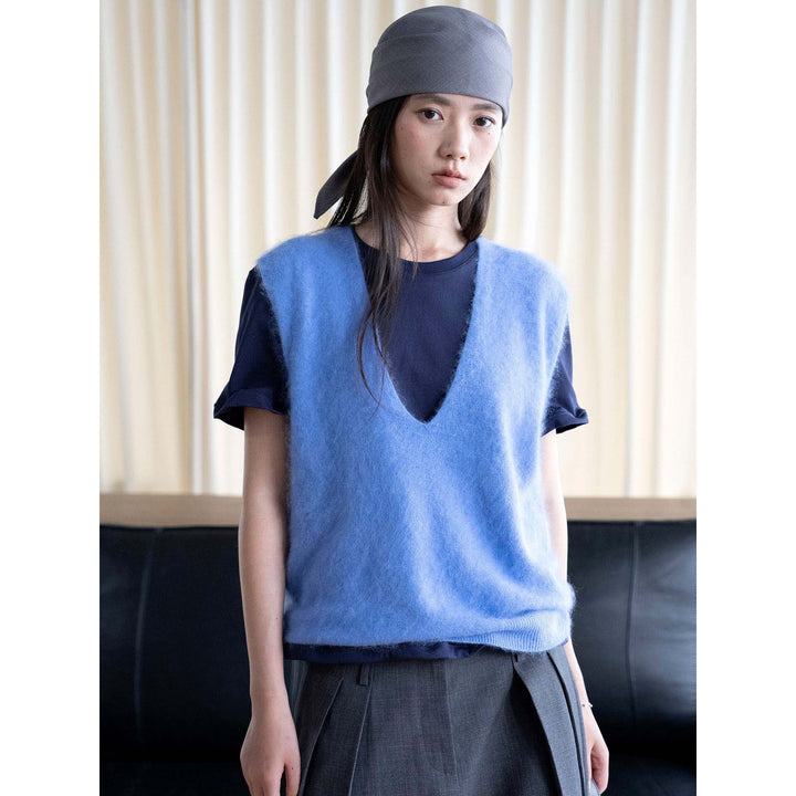 Women Sleeveless V-Neck Knit Vest in Mohair Look with Relaxed Fit Mune Fashion