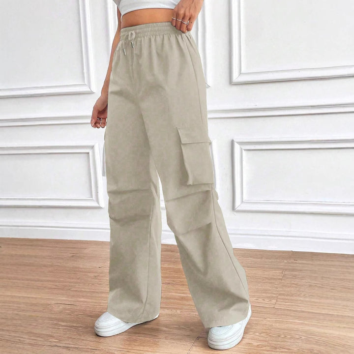 Women's Wide High-Waist Cargo Pants with Elastic Waistband and Large Flap Pockets Mune Fashion