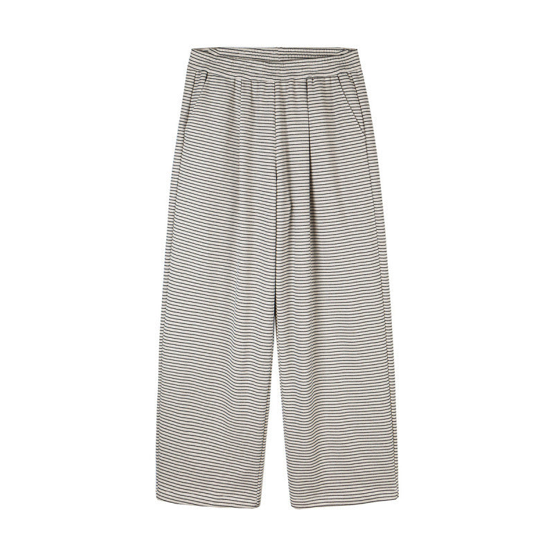 Women's culotte pants with wide leg, high waistband, and fine stripe pattern Mune Fashion