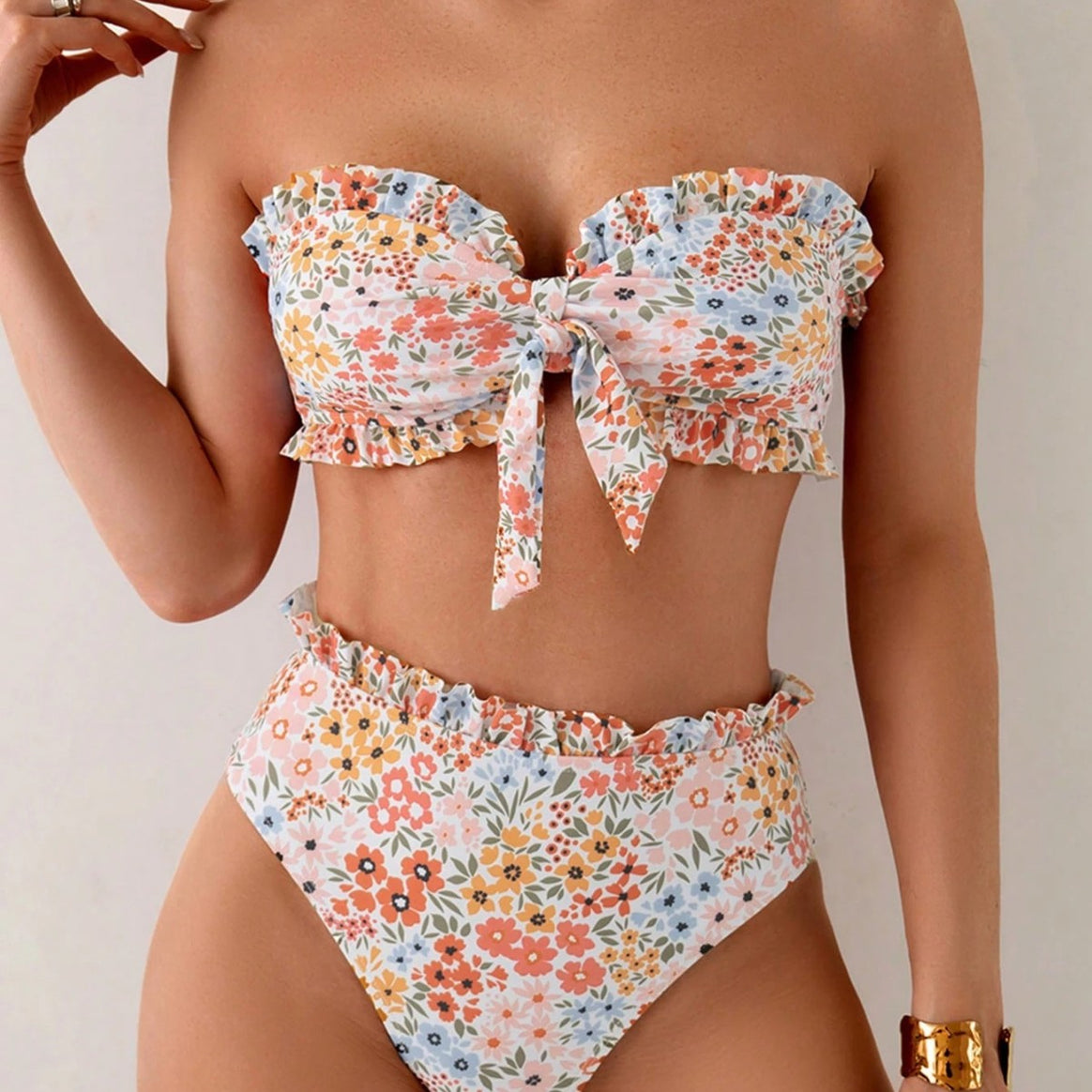 Women's bikini set with romantic ruffle details and high waistband Mune Fashion