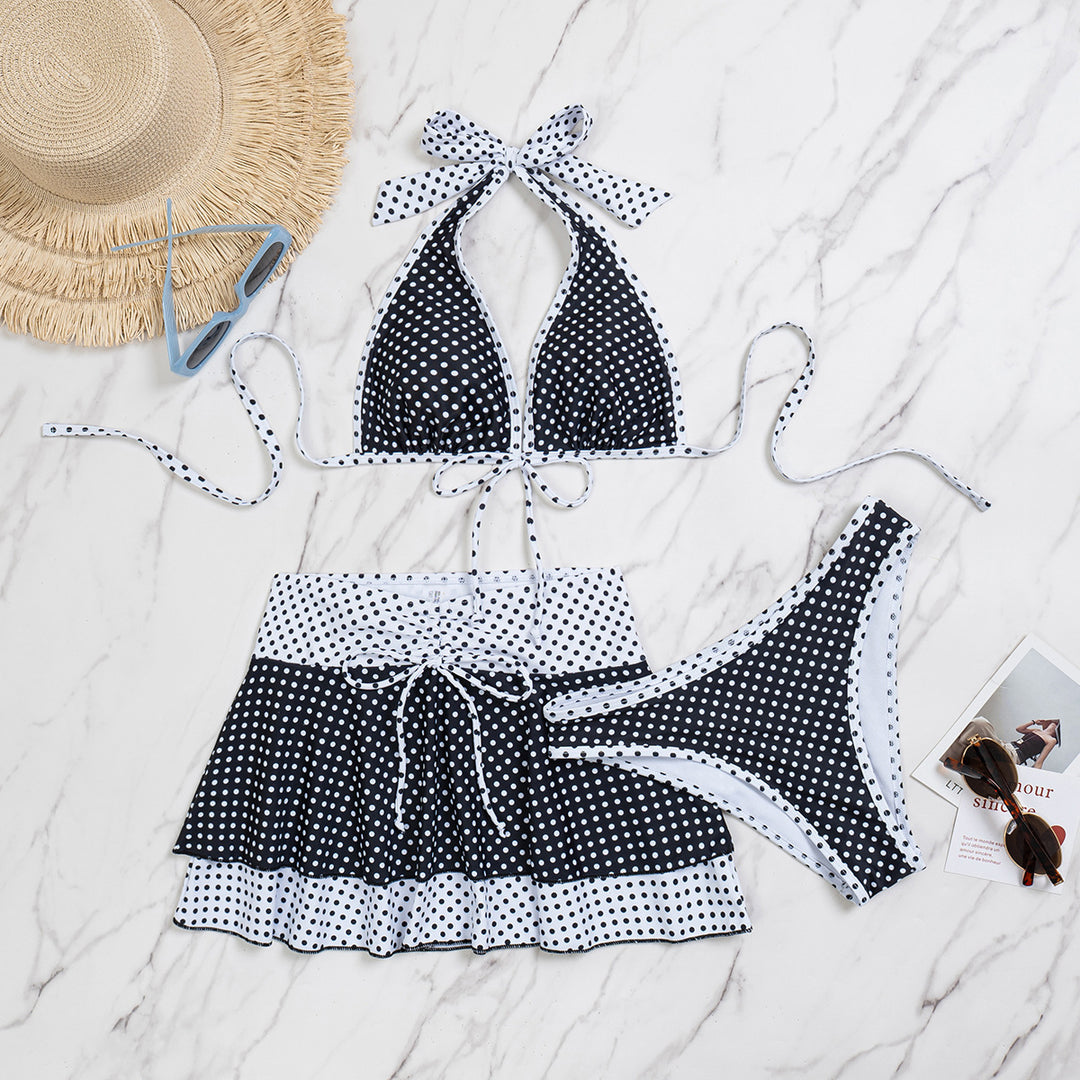 Ladies triangle bikini with ruffled skirt Mune Fashion
