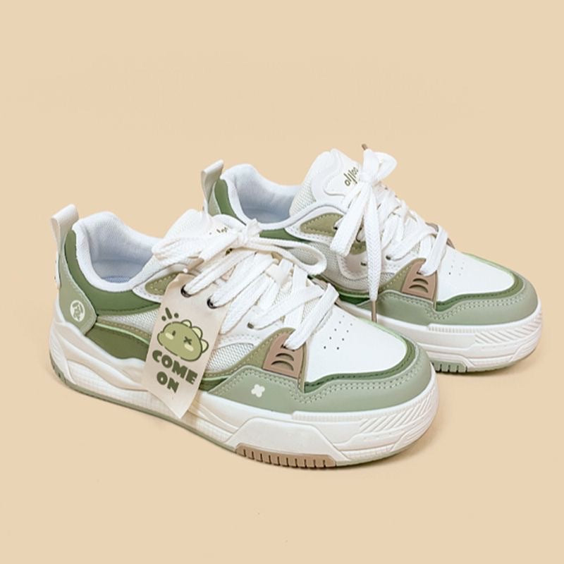 Women Sporting Sneakers with Trendy Design and Flexible Sole Mune Fashion