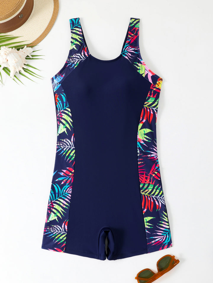 Women's Sporty One-Piece Swimsuit with Dynamic Gradient Mune Fashion