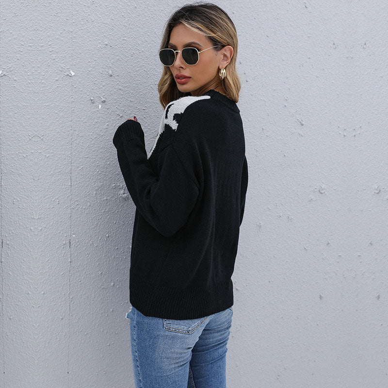 Women's fine knit sweater with contrasting leopard jacquard yoke and casual silhouette Mune Fashion
