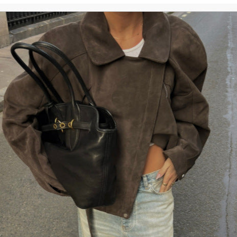 Women's short jacket in biker style made of suede look with waist belt Mune Fashion