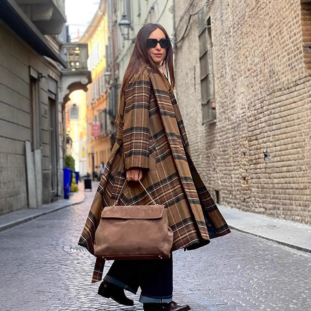 Ladies long coat in check look made of wool mix with oversized stand-up collar and bell sleeves Mune Fashion