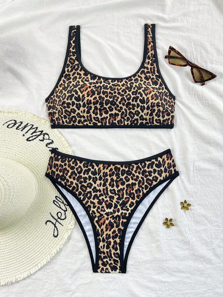 Ladies sporty bikini in leopard look Mune Fashion