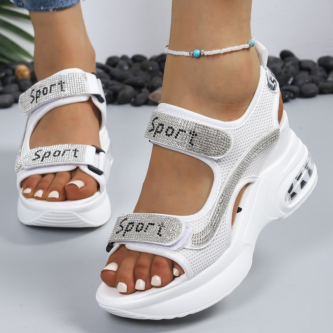 Women's sporty platform sandals with mesh upper, Velcro closure and decorative stones Mune Fashion