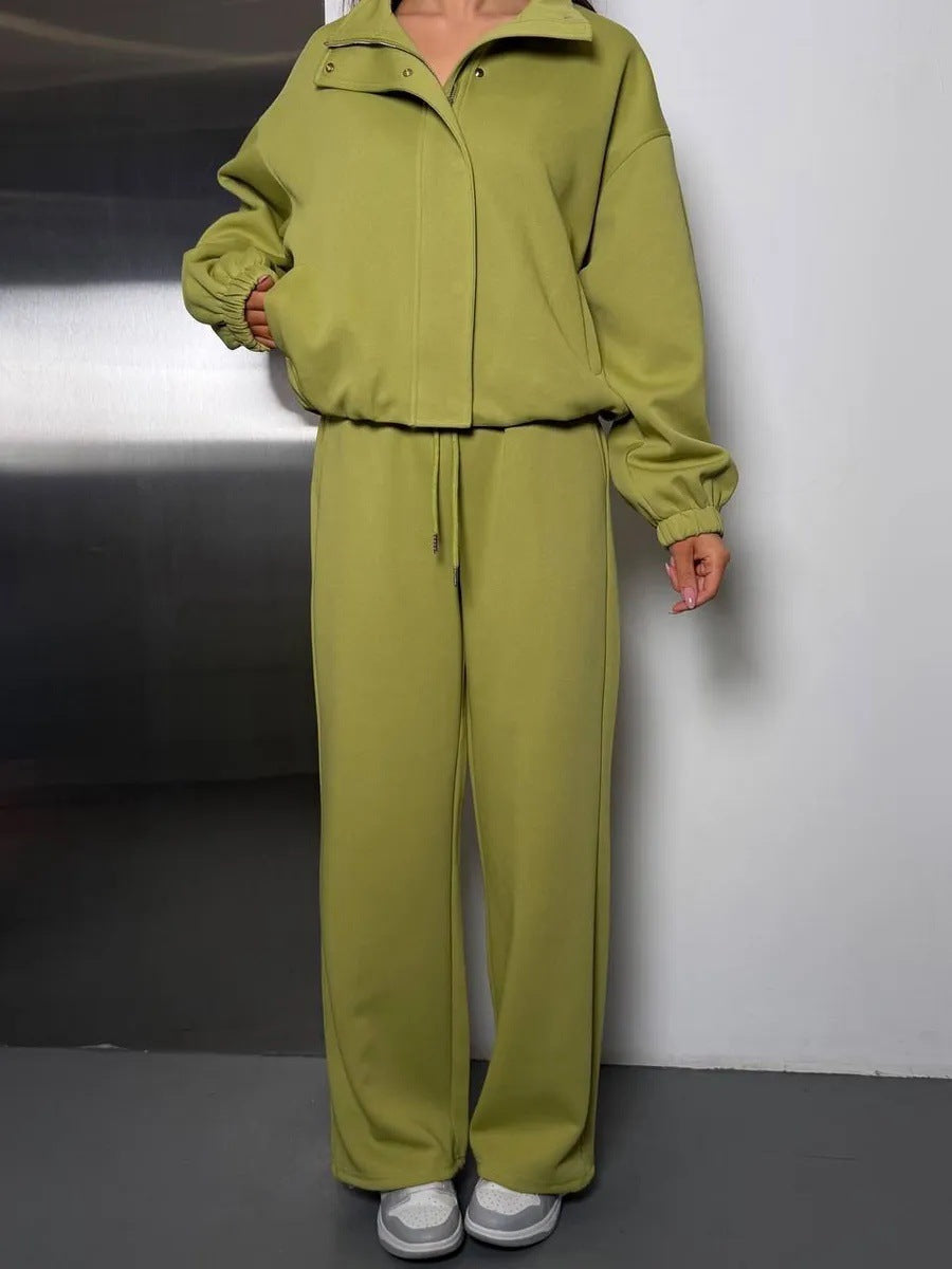 Women cropped zip hoodie with stand-up collar and high-cut cord jogging pants Mune Fashion