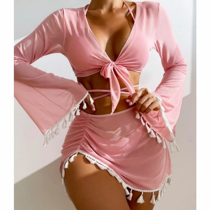 Women's beach outfit with elegant lacing details Mune Fashion