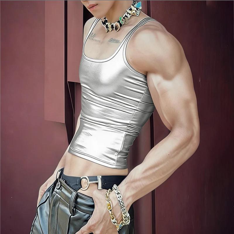 Women's fitted shiny tank top with racerback and fine seam finishing Mune Fashion