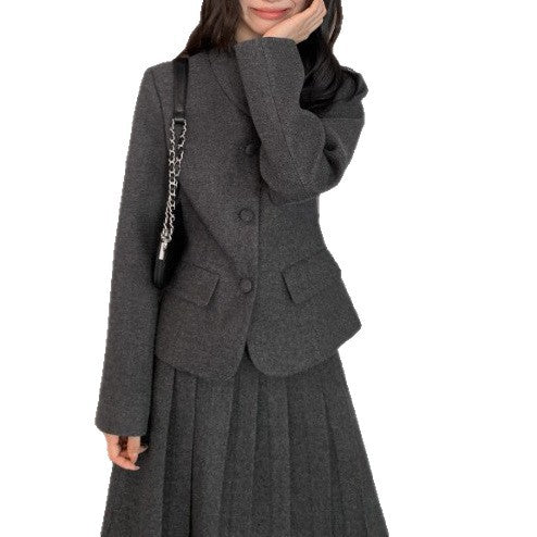 Women's pleated skirt made of high-quality material Mune Fashion