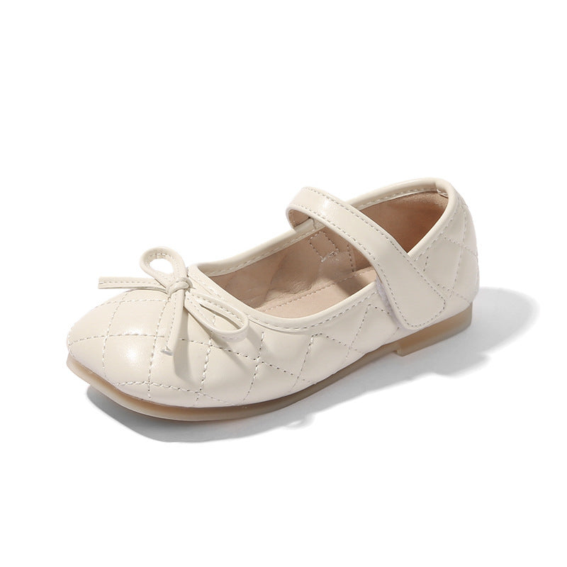 Women Ballerina Shoes with decorative bow application Mune Fashion