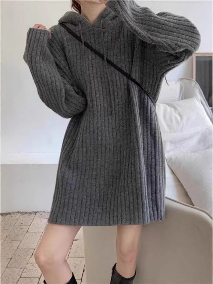 Women’s knitted hoodie dress with ribbed texture and oversized silhouette Mune Fashion
