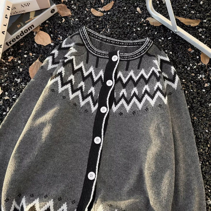 Women's Norwegian Cardigan in Oversize Cut with Round Neckline and Contrast Button Placket Mune Fashion