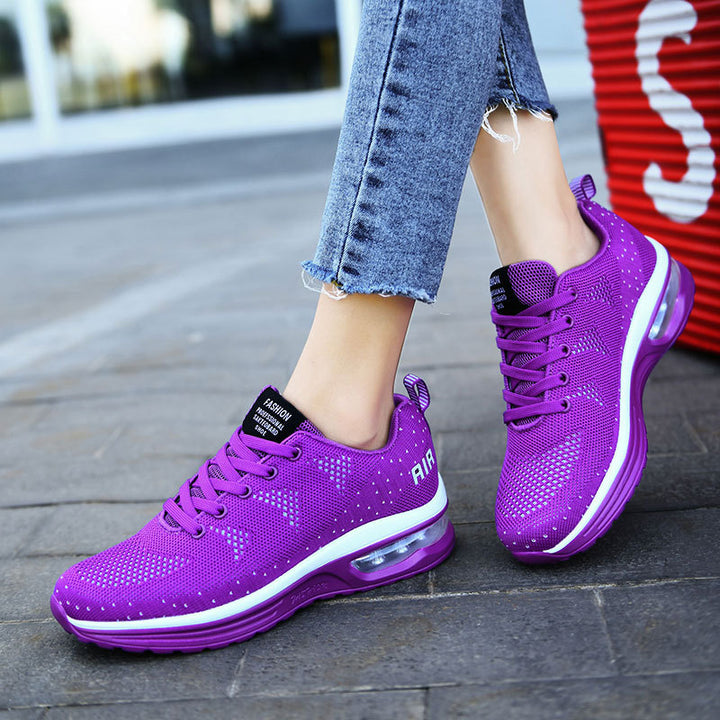 Women’s urban knit sneakers with perforated knit fabric, cushioned heel capsule and springy lightweight sole Mune Fashion