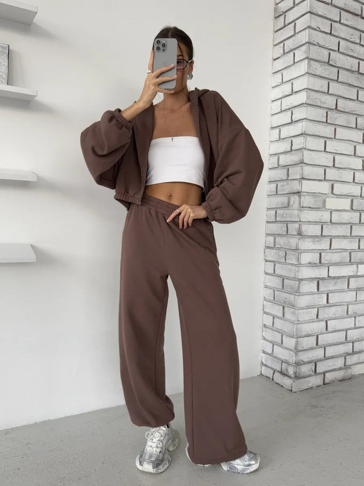 Ladies Lounge Set Cropped Zip Hoodie with Oversized Sleeves and High-Waist Palazzo Jogger Mune Fashion