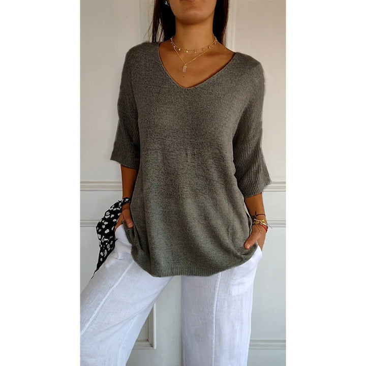 Women's relaxed fit V-neck fine knit pullover with three-quarter sleeves Mune Fashion