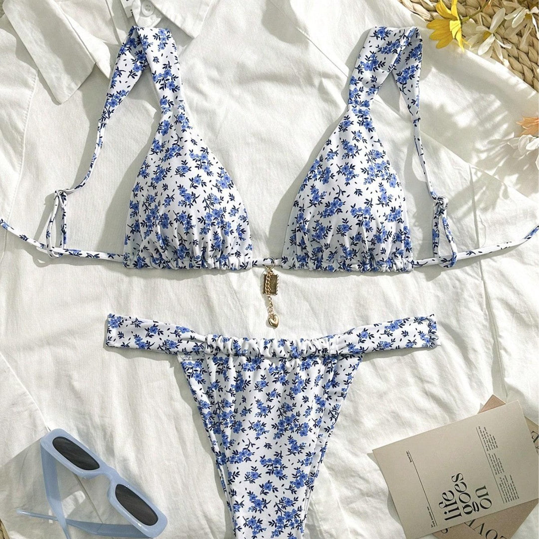 Women's triangle bikini with floral patterns and adjustable straps Mune Fashion