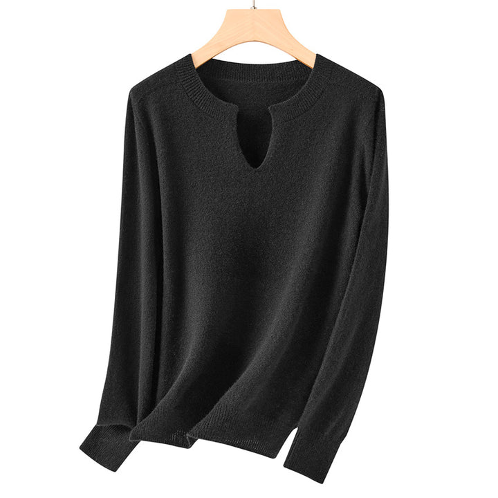 Women's Fine Fine Knit Pullover with Keyhole Neckline and Ribbed Finishes Mune Fashion