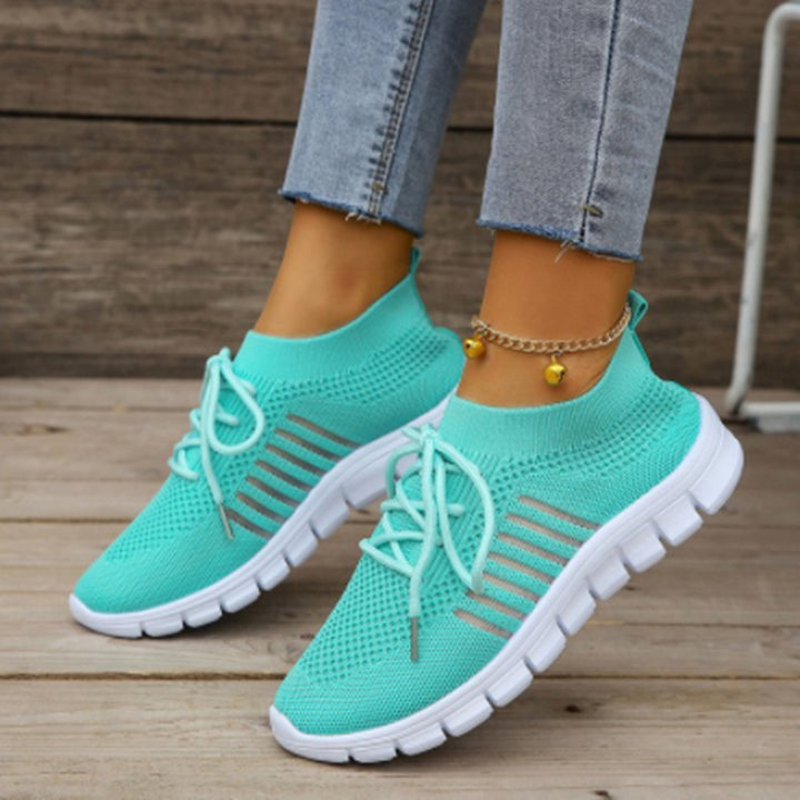 Women's knitted sock sneakers with elastic shaft, decorative lacing, and flexible tread sole Mune Fashion