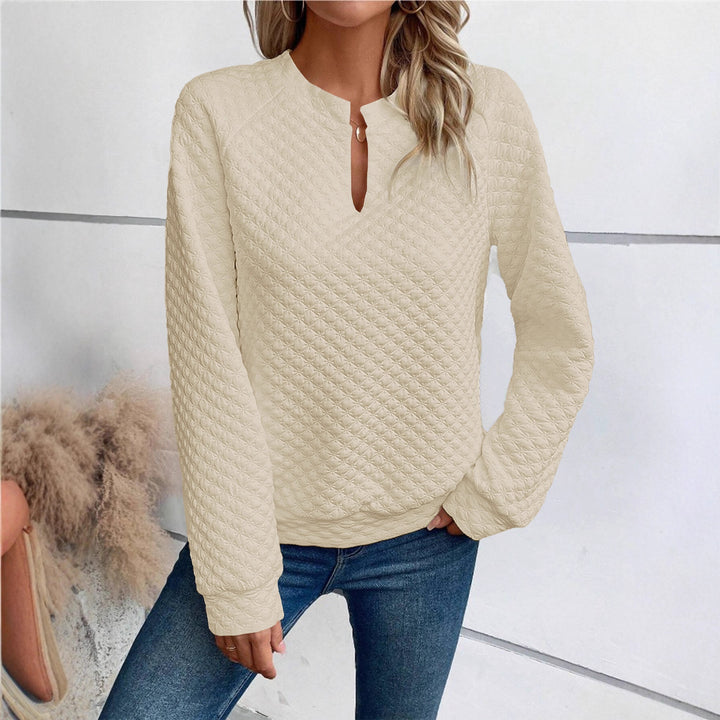 Women's Quilted Sweatshirt with Slit Collar, Diamond Structure and Raglan Sleeves Mune Fashion