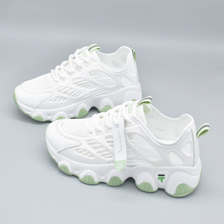 Women's sporty sneakers with breathable mesh structure and comfortable cushioning Mune Fashion