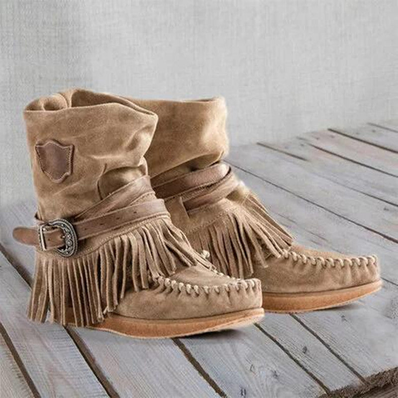 Women's moccasin ankle boots with fringes, decorative buckle and hand-stitched moccasin seam Mune Fashion