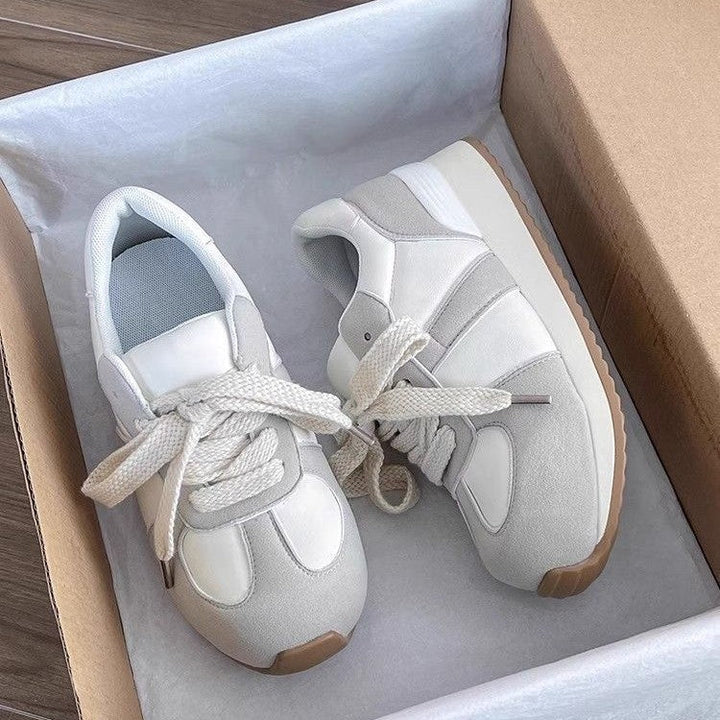 Women's sporty sneakers with comfortable cushioning and breathable surface structure Mune Fashion