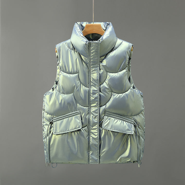 Women's quilted gilet with high stand-up collar, padded, two flap pockets and adjustable hem Mune Fashion