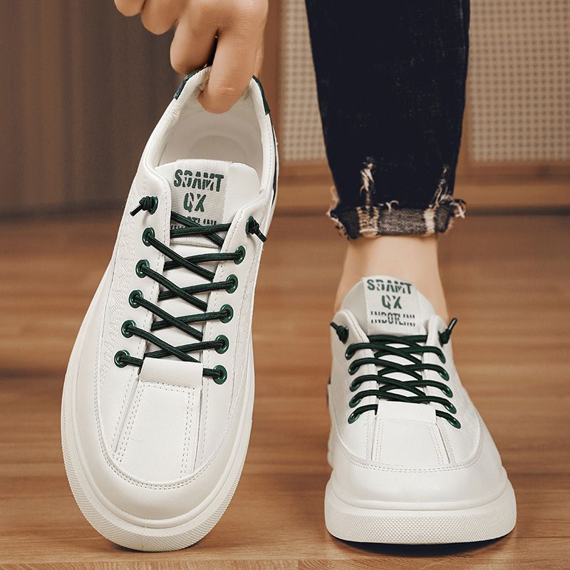 Ladies leisure sneakers with innovative lacing system and cushioning sole Mune Fashion