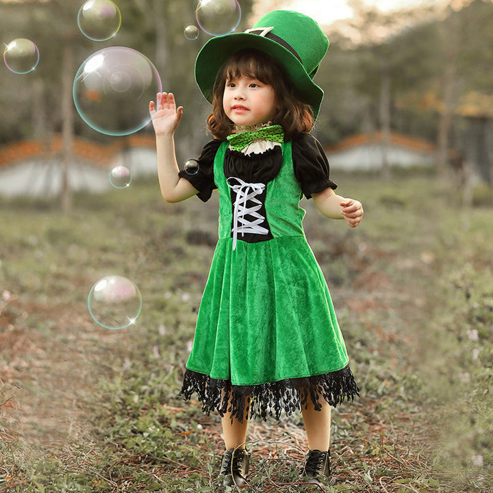 Girl costume as Irish leprechaun with voluminous skirt and high hat Mune Fashion