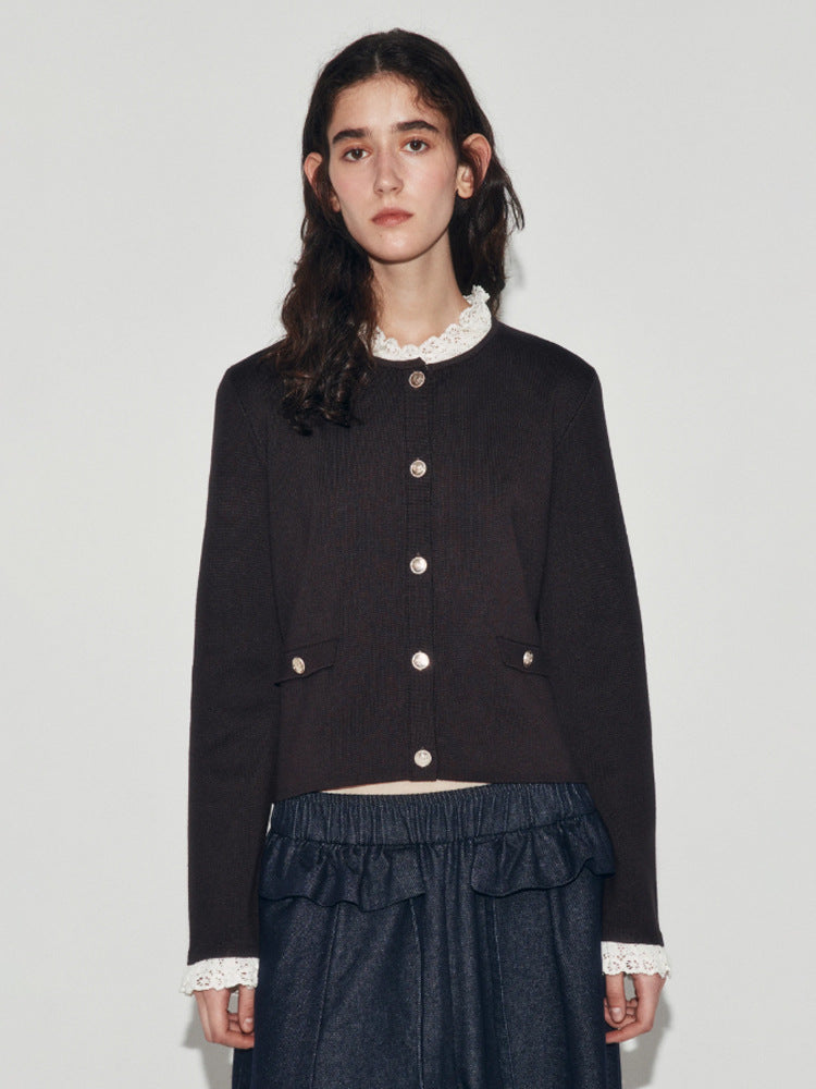 Women's Short Cut Fine Knit Cardigan with Round Neck, Decorative Buttons and Flap Pockets Mune Fashion
