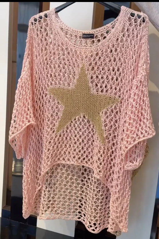 Women's oversized crocheted pullover with star appliqué and 3/4 sleeves Mune Fashion