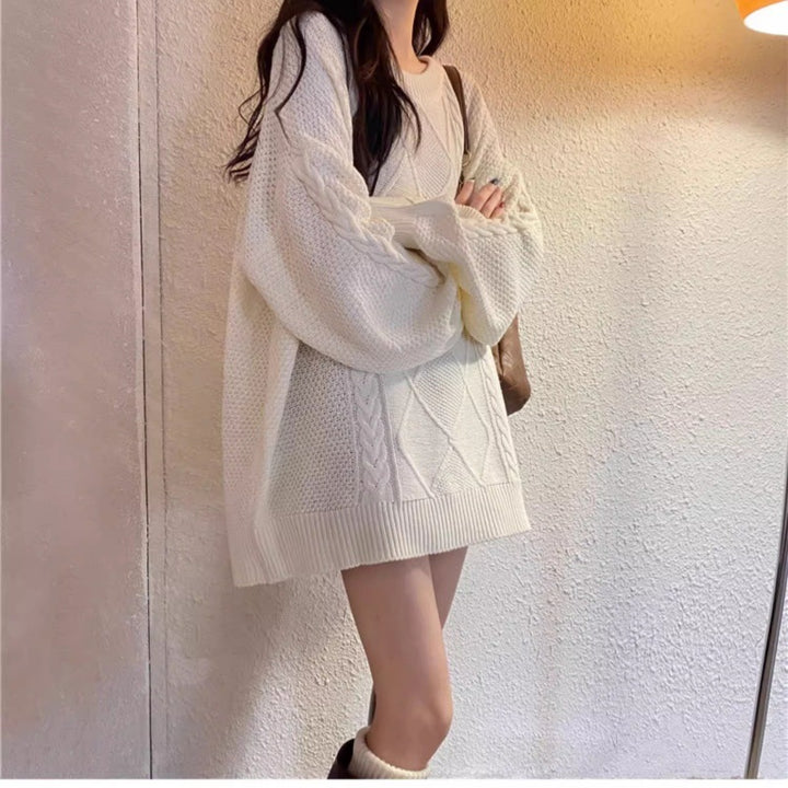 Women Oversize Cable Knit Long Sweater with Round Neck and Balloon Sleeves Mune Fashion