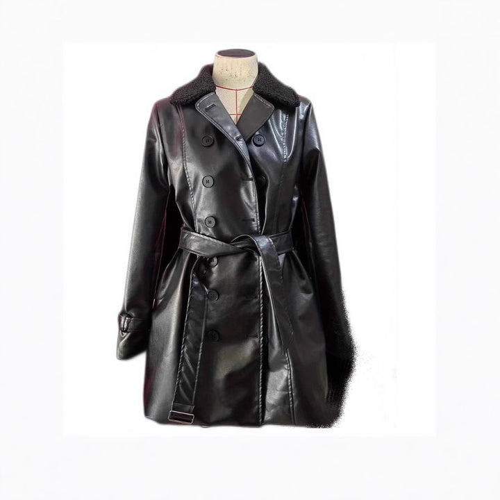 Women's long coat made of nappa leather with contrasting lambskin collar and tailored cut Mune Fashion