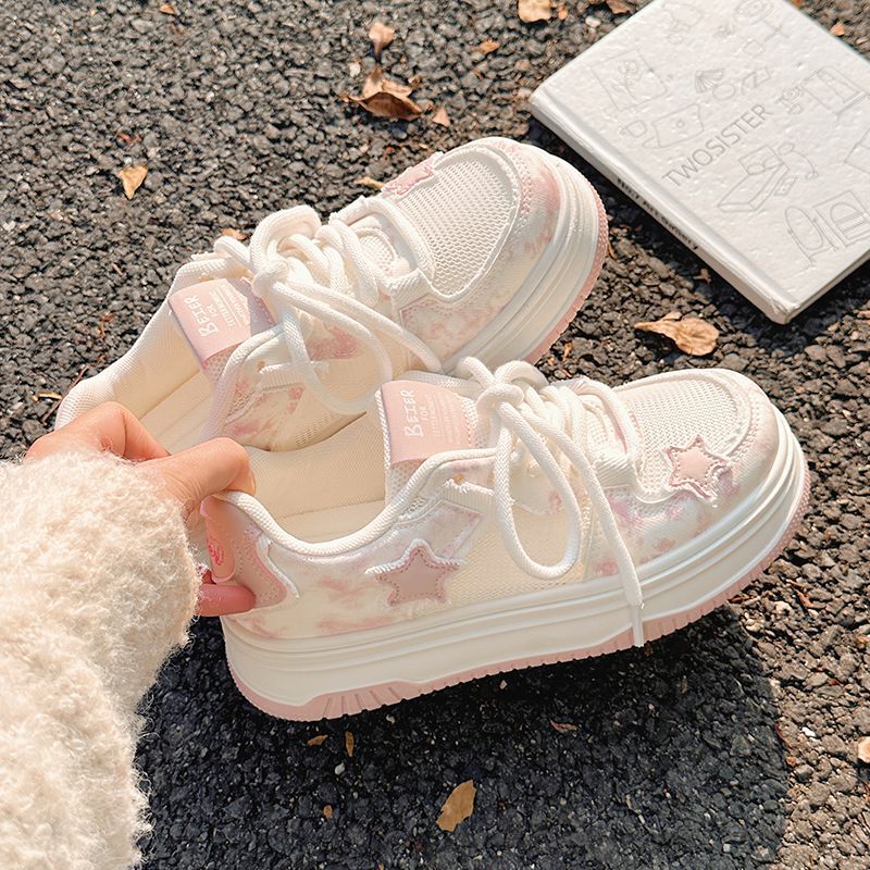 Ladies Volume Sneakers with decorative star inserts, multi-layer platform and breathable mesh construction Mune Fashion