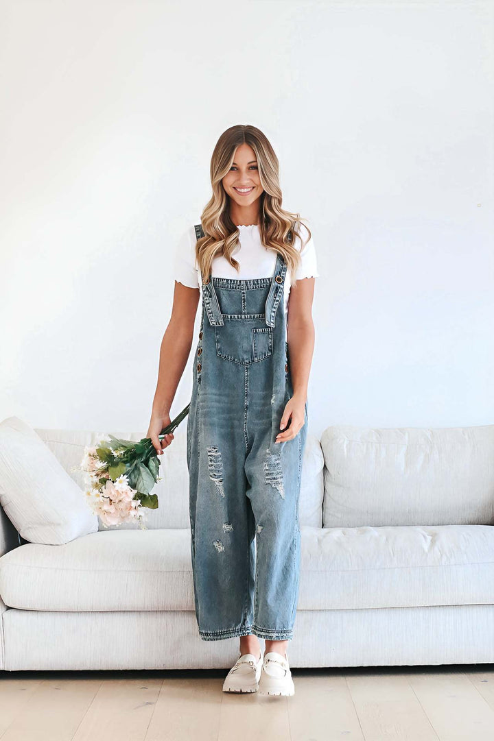 Women's casual washed denim overalls with rips and wide leg Mune Fashion
