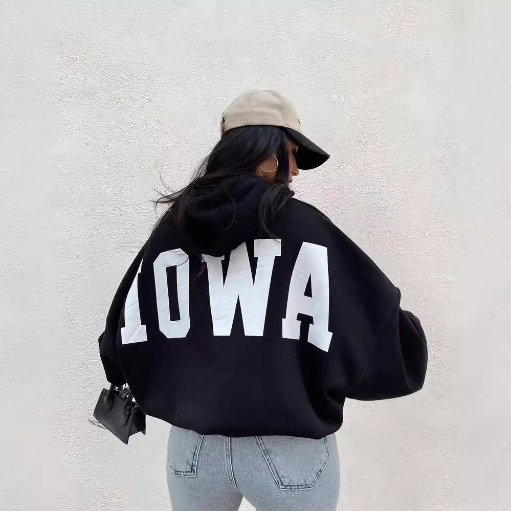 Women Oversized Cropped Hoodie with large lettering, hood and relaxed fit Mune Fashion
