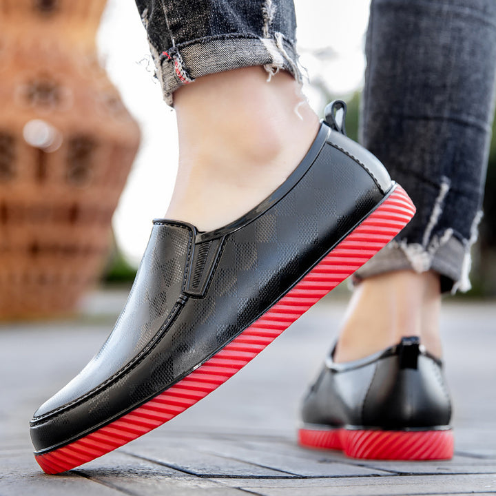 Men's Elegant Waterproof Slip-ons with Textured Surface and Profiled Lightweight Sole Mune Fashion