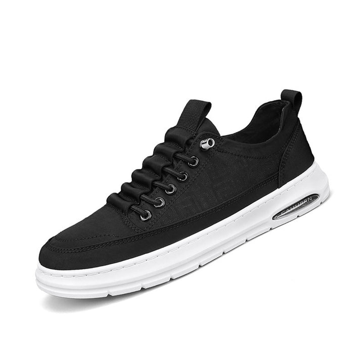 Men's Lightweight Sneakers with Low Cut, Embossed Pattern, Air-Cushioned Sole and Padded Entry Mune Fashion