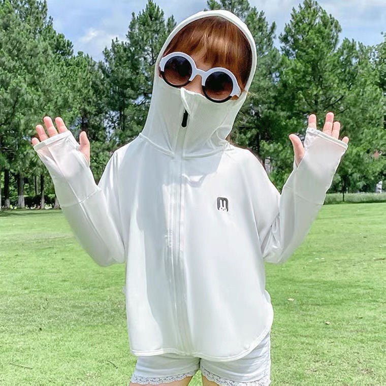 Unisex nan UV-protection hooded jacket for children with integrated face mask and thumb holes Mune Fashion