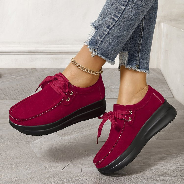 Damen Keilsneaker im Mokassinstil mit Veloursoptik und gepolsterter Komfortsohle Mune Fashion