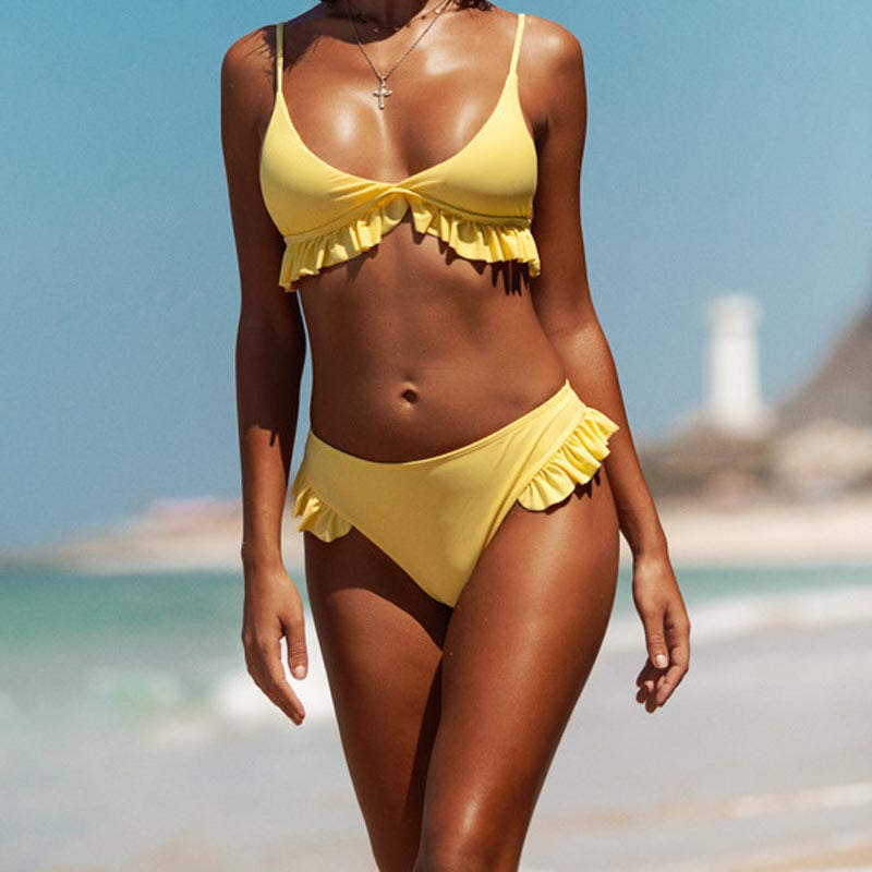 Women's bikini set with ruffle design Mune Fashion