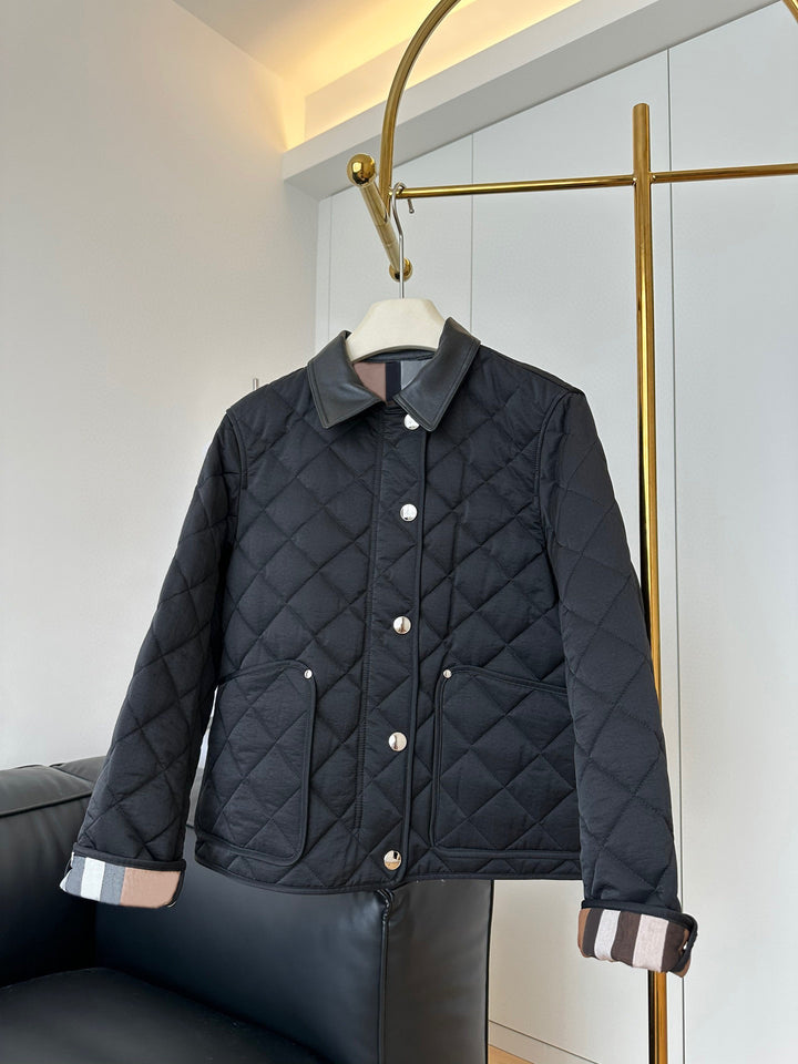 Ladies fashionable quilted jacket with elegant leather collar Mune Fashion