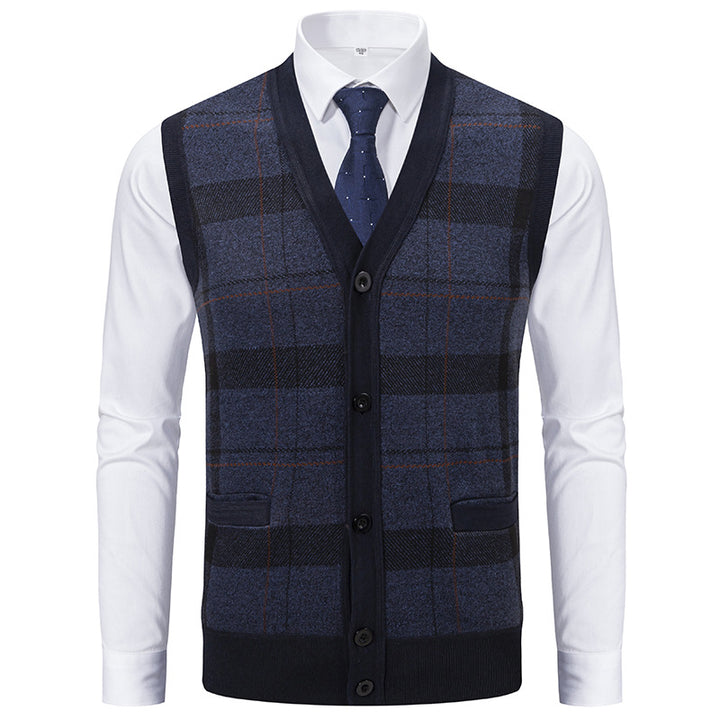 Men's Sleeveless Knit Vest with Diamond Pattern, V-Neck and Button Placket Mune Fashion