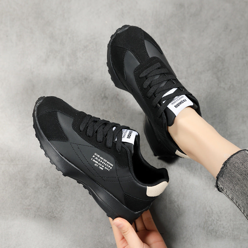 Ladies nan lightweight retro running sneakers made of synthetic leather and velour with padded heel support and non-slip tread sole Mune Fashion