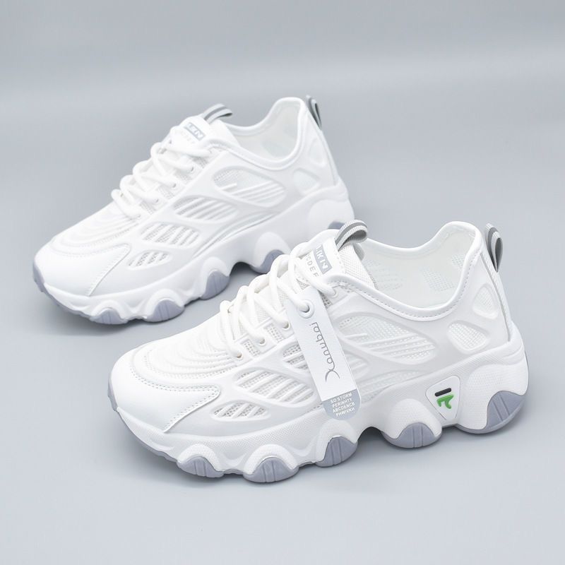 Women's sporty sneakers with innovative cushioning system and breathable upper material structure Mune Fashion